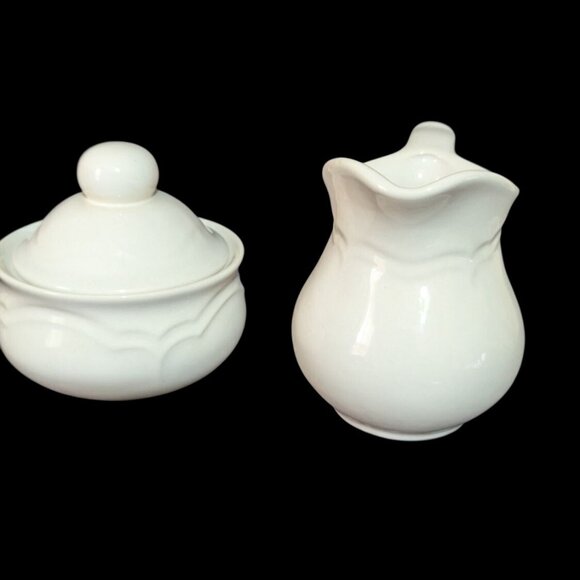 Vintage Pfaltzgraff Gazebo Creamer & Sugar Bowl White Stoneware Set - Picture 2 of 10